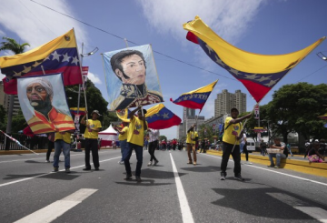 Venezolanos protestan en las calles.