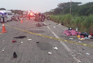 La carretera Panamericana en el Istmo de Oaxaca fue escenario de una tragedia el 29 de agosto, cuando un automovilista arrolló a un grupo de migrantes que iniciaron su travesía desde Tapachula