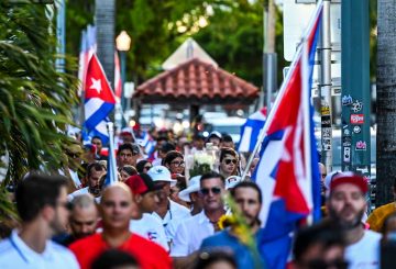 La crisis migratoria cubana sigue en aumento, con cifras alarmantes que reflejan la desesperación de miles de ciudadanos que buscan un mejor futuro en Estados Unidos.