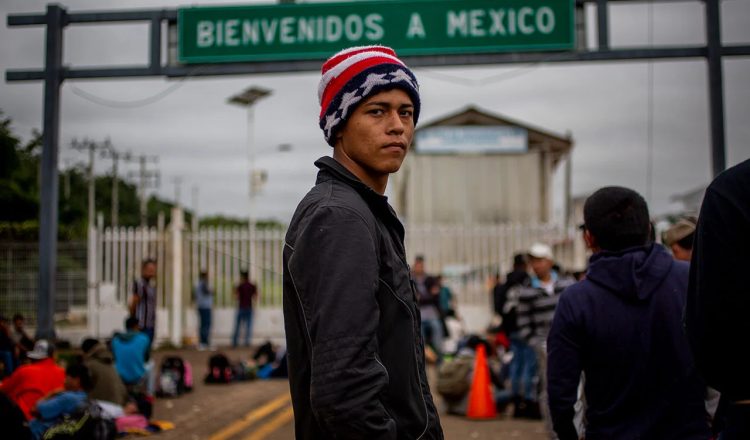 La migración irregular a través de México se elevó un 193 % interanual en la primera mitad del año.