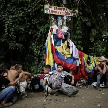 Colombia ha anunciado su apoyo a las políticas de repatriación de migrantes implementadas por Panamá y Estados Unidos.