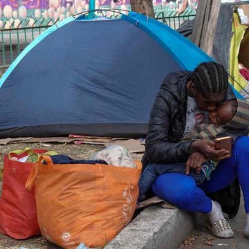 Migrantes buscan refugio en Irapuato tras largos tiempos de espera para obtener su cita CBP One.