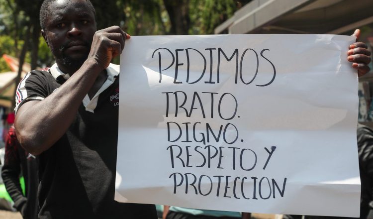 La Dirección General de Migración de la República Dominicana llevó a cabo la deportación de 564 migrantes haitianos este jueves a las 5:00 de la tarde, tras una grave revuelta en el centro vacacional de Haina.