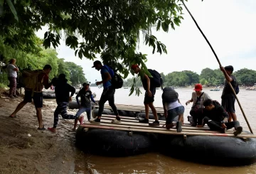 Al menos seis migrantes perdieron la vida en el sur de México en un doloroso episodio que resalta los peligros a los que se enfrentan aquellos en busca de una mejor vida.