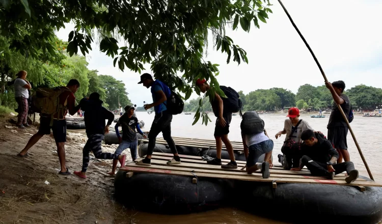 Al menos seis migrantes perdieron la vida en el sur de México en un doloroso episodio que resalta los peligros a los que se enfrentan aquellos en busca de una mejor vida.