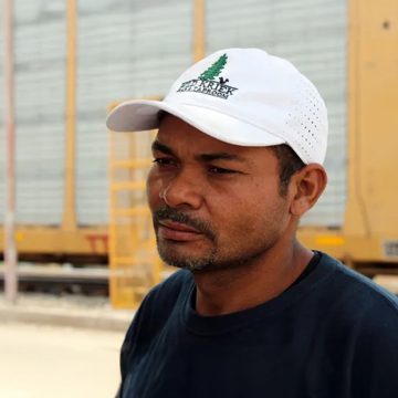 “El hambre duele más que una bala”, dicen migrantes en La Laguna