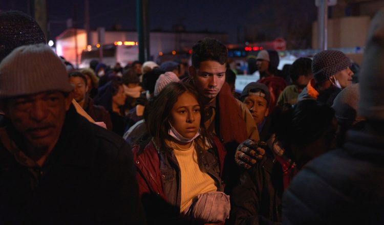 En un trágico incidente ocurrido en la madrugada de este sábado en Tecate, Baja California, se reportó un enfrentamiento entre la Guardia Nacional y un grupo de civiles que, según informes preliminares, han sido identificados como presuntos traficantes de personas y migrantes. Marina del Pilar Ávila Olmeda, gobernadora del estado, destacó la gravedad de la situación y la implicación de múltiples actores en este lamentable suceso.