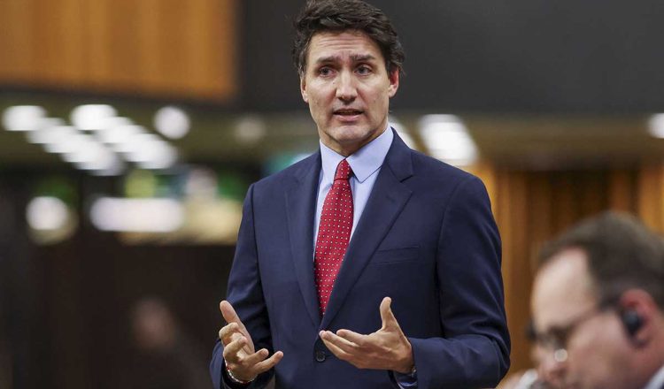 El primer ministro canadiense, Justin Trudeau, lanzó una advertencia contundente este miércoles: los aranceles del 25 % que el presidente electo de EE.UU., Donald Trump, planea imponer a Canadá y México destruirán empleos en ambos países.