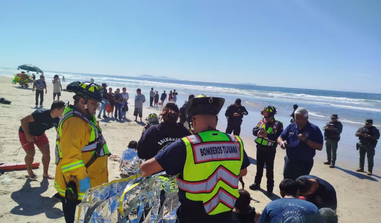 El pasado miércoles una familia fue rescatada de morir ahogados tras intentar cruzar de manera irregular.